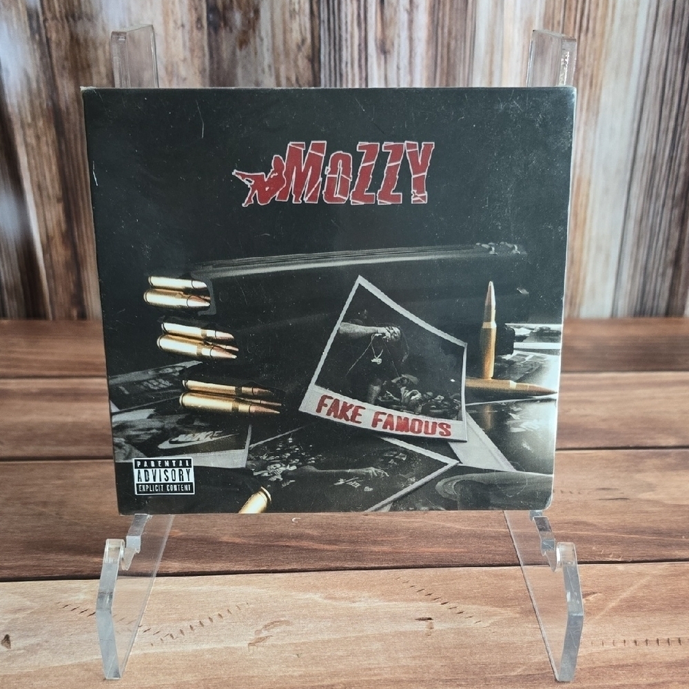 💧MOZZY 'FAKE FAMOUS' CD